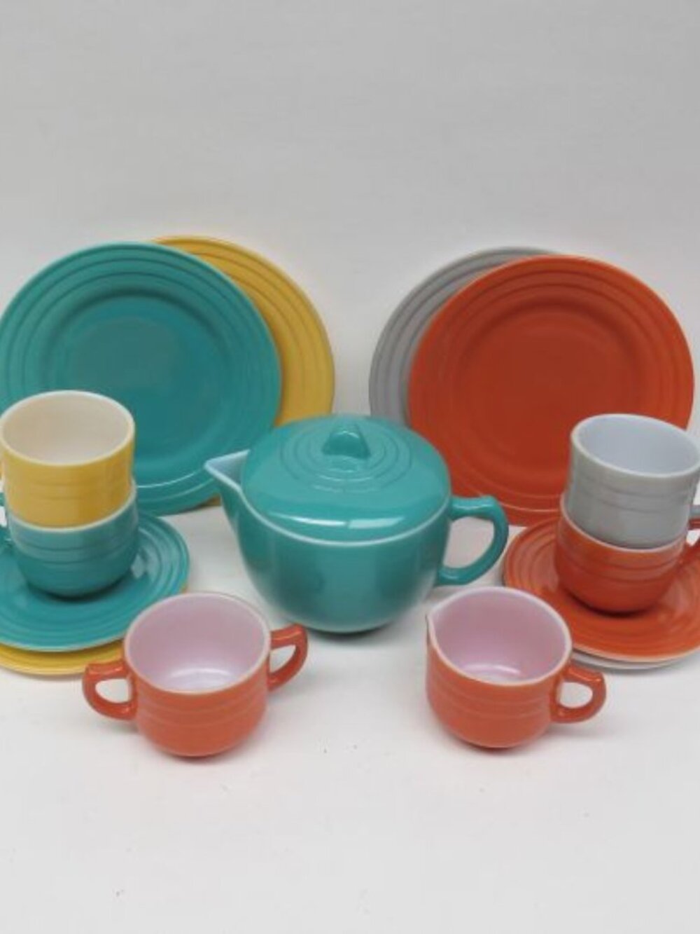 Hazel Atlas MODERNTONE Little Hostess 16-Pc Childs Dish Set, Turquoise Teapot